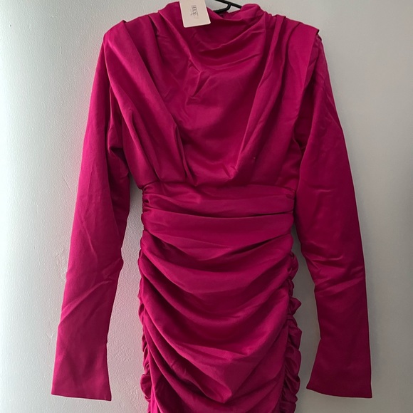 NWT House Of CB Giorgiana Dress in Hot Pink Size Extra Small - Picture 2 of 4